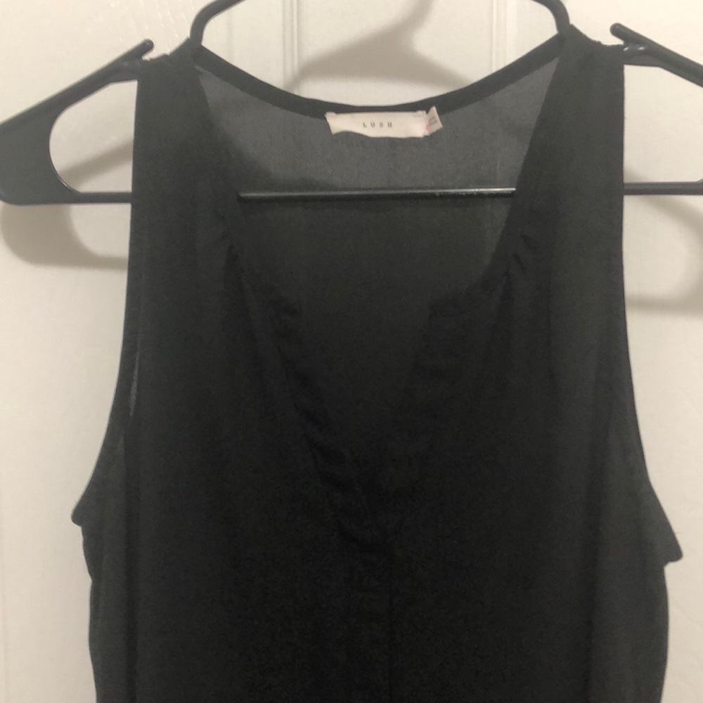 Lush Black Top - Picture 4 of 4